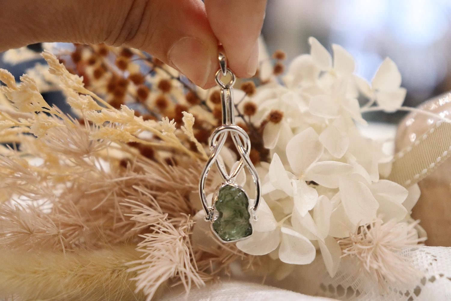 Moldavite Pendant Knot | 3.8g