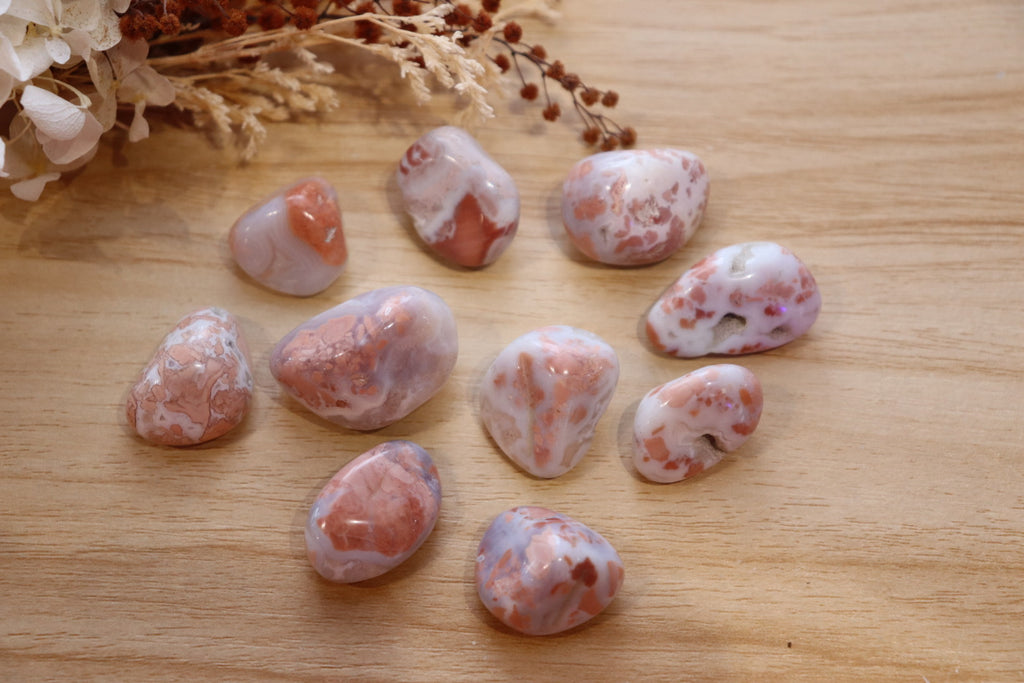 Pink Agate Tumble | Light