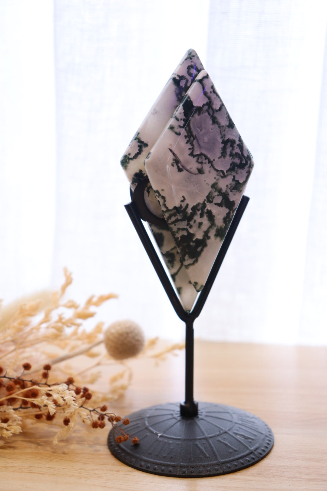 Tree Agate Double Diamond + Black Stand