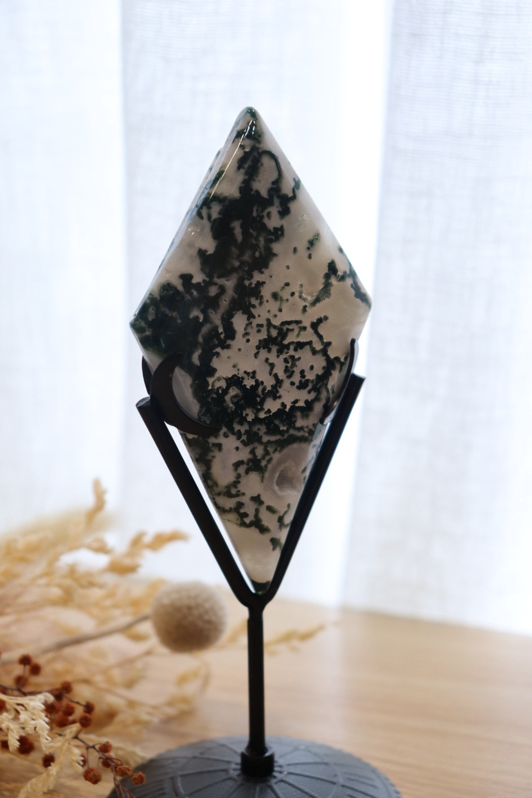 Tree Agate Double Diamond + Black Stand