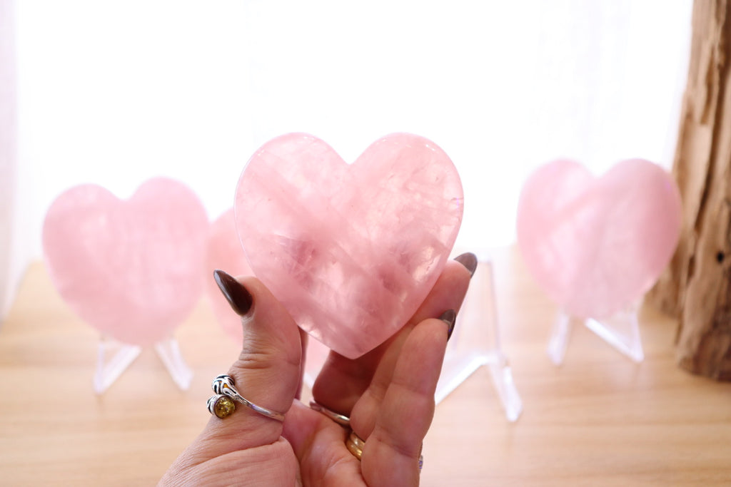 Rose Quartz Folded Heart + Acrylic Stand