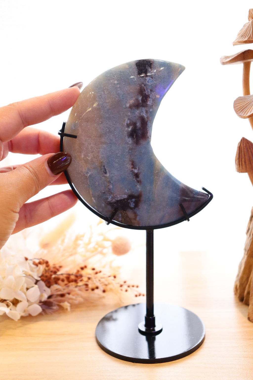 Trolleite Moon + Black Metal Stand | 425g