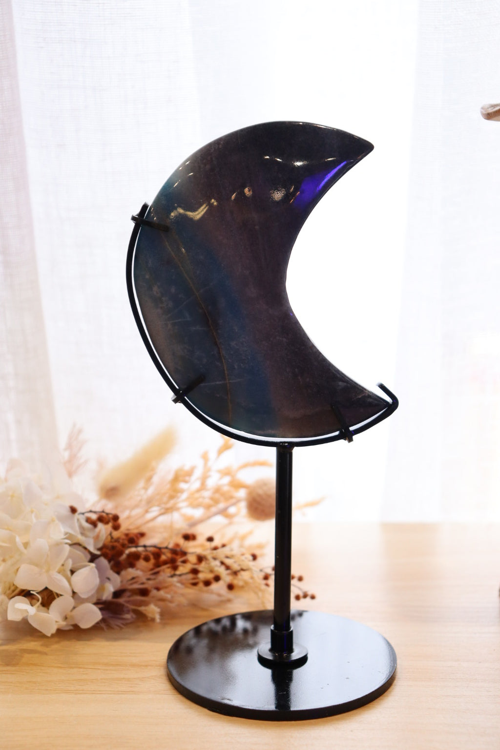 Trolleite Moon + Black Metal Stand | 363g