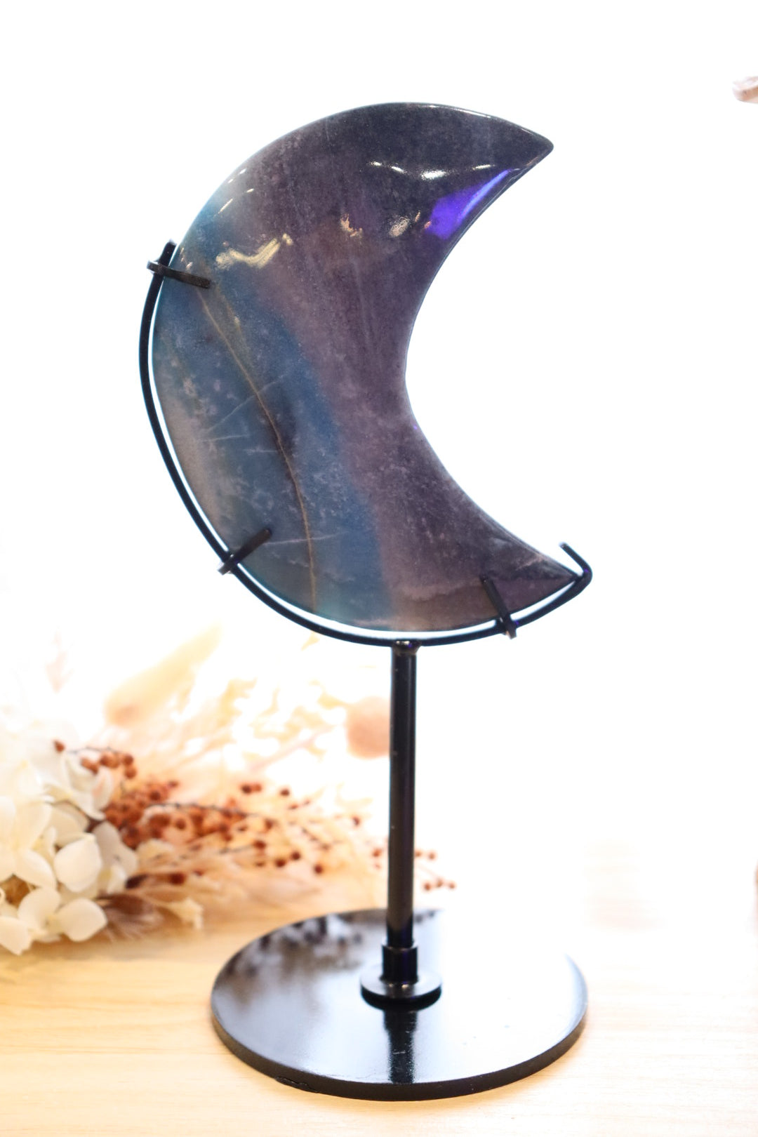 Trolleite Moon + Black Metal Stand | 363g