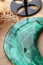 Malachite Moon + Black Metal Stand | 315g