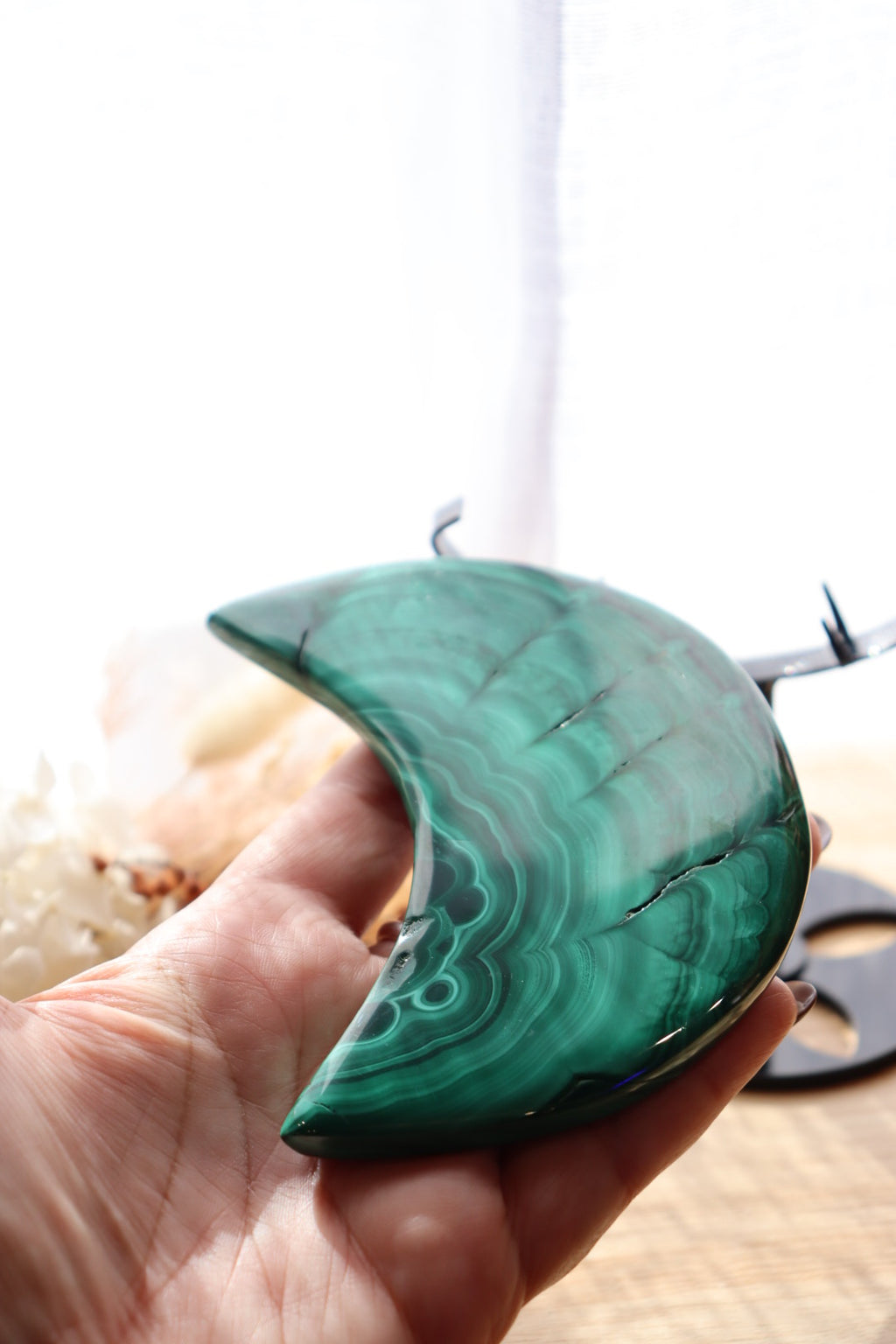 Malachite Moon + Black Metal Stand | 315g