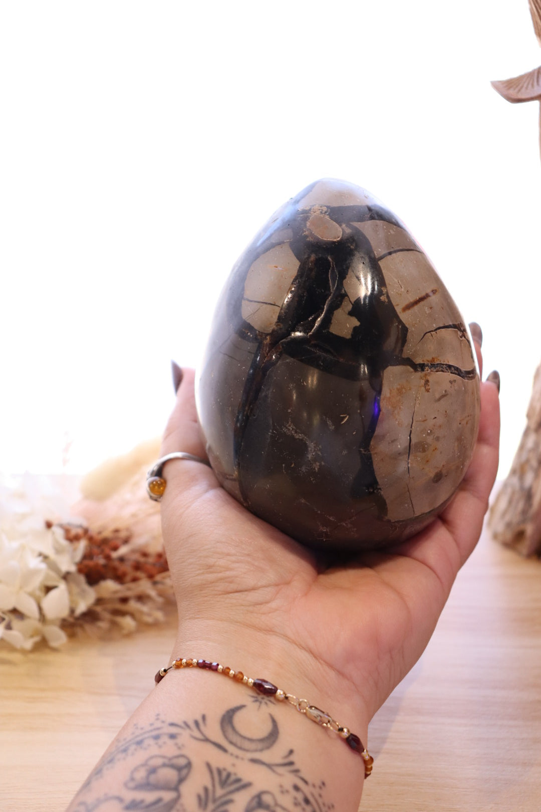 Septarian Egg + Black Metal Stand | 1.282kg
