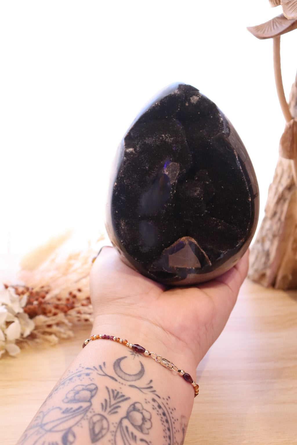 Septarian Egg + Black Metal Stand | 1.282kg