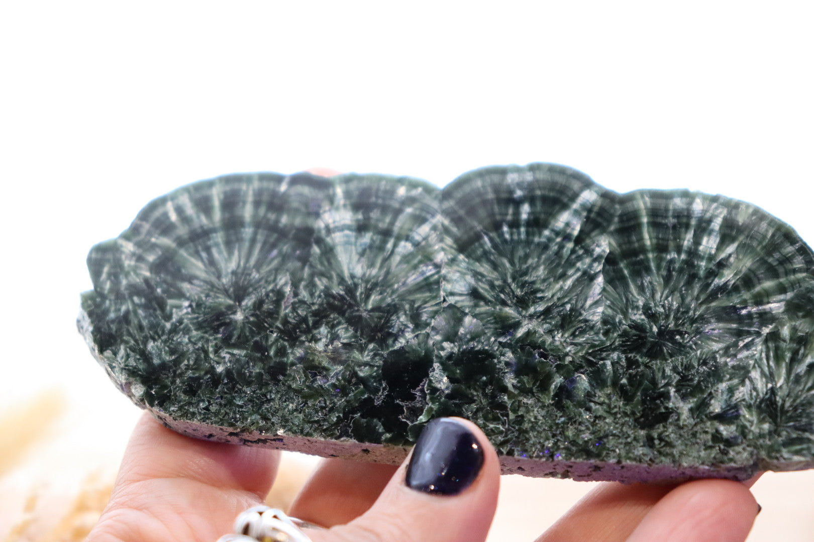 Seraphinite Slab + Stand | 122g