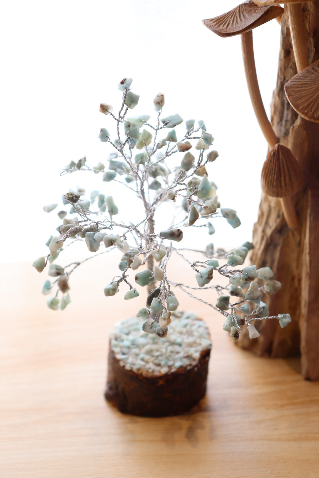 Larimar Wired Chip Tree