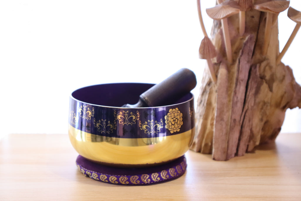 Crown Chakra Singing Bowl Set