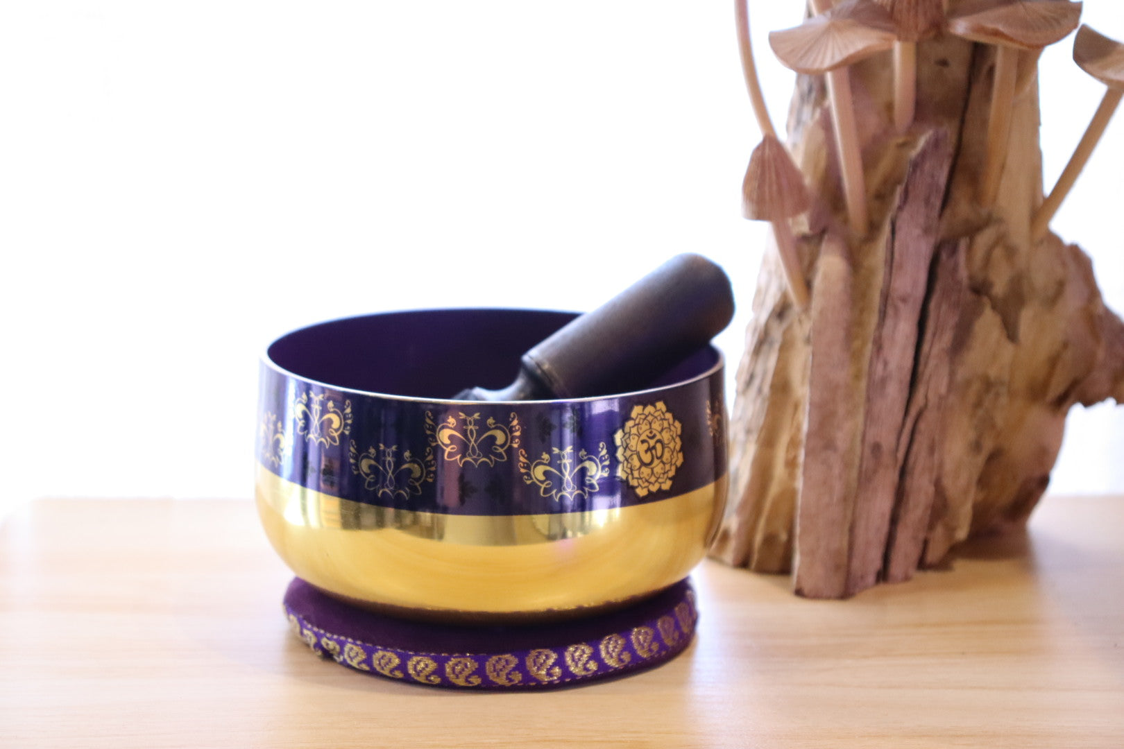 Crown Chakra Singing Bowl Set