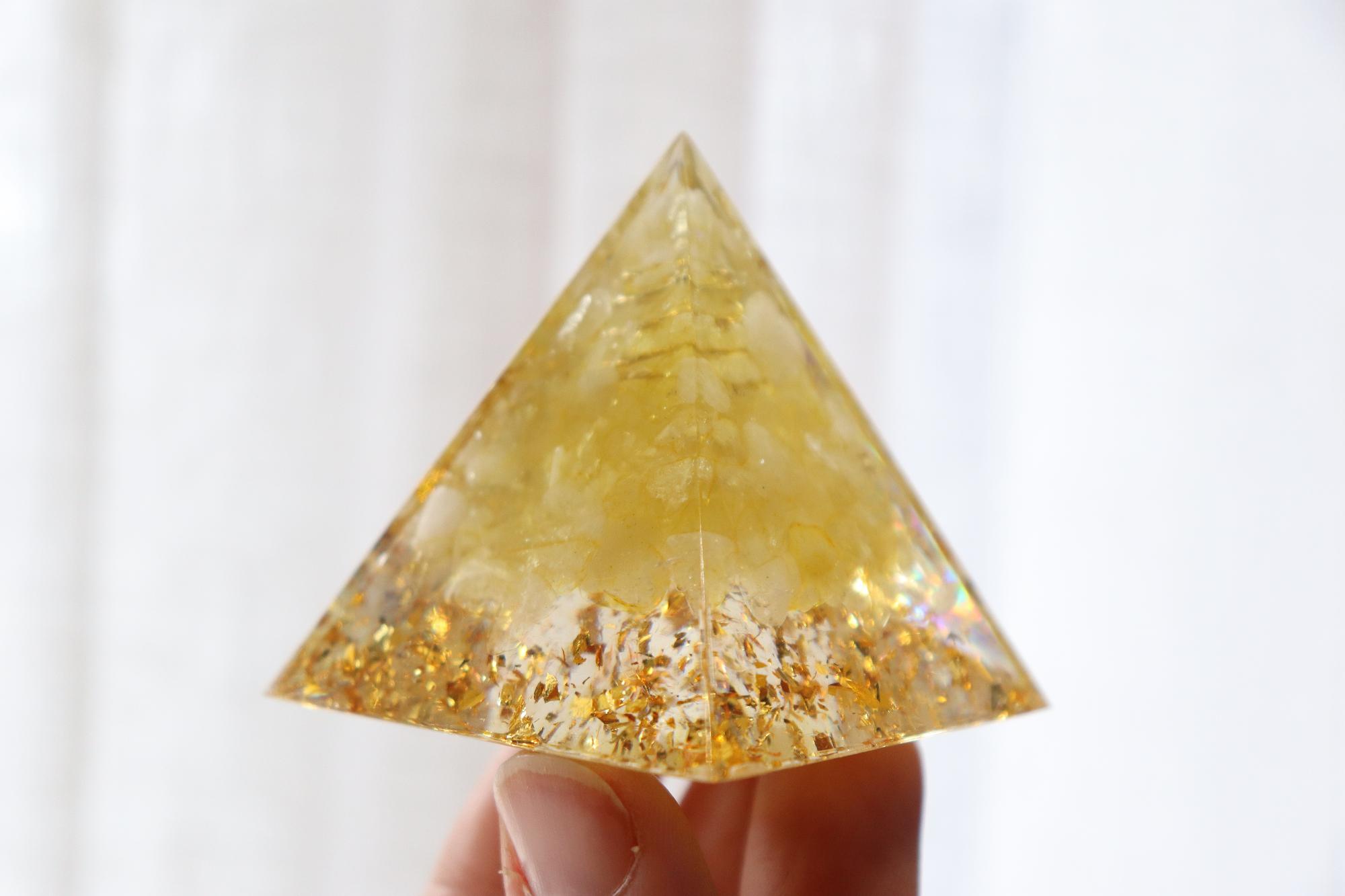 Orgonite Pyramid | Citrine & Clear Quartz