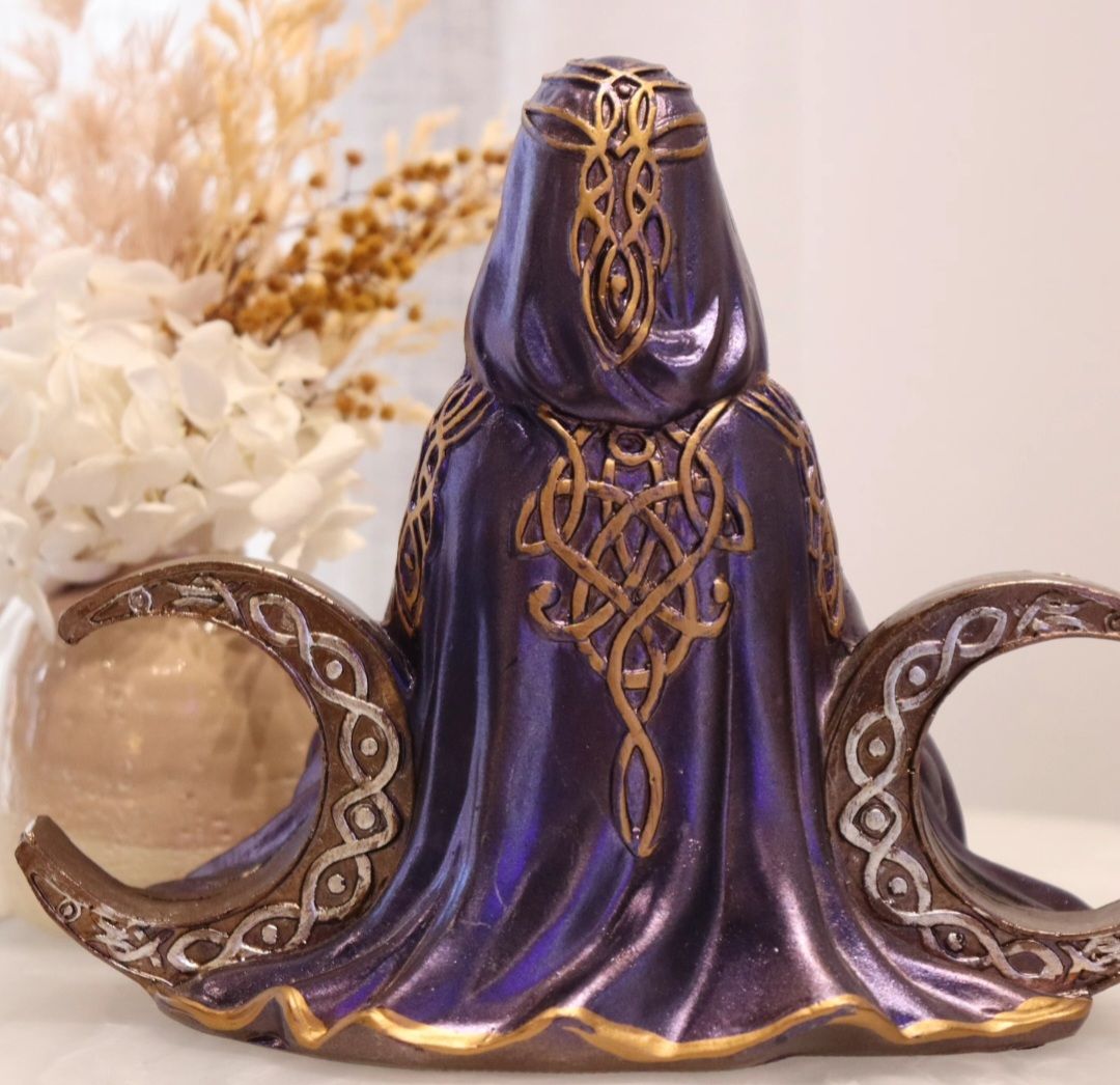 Three Phase Moon Goddess