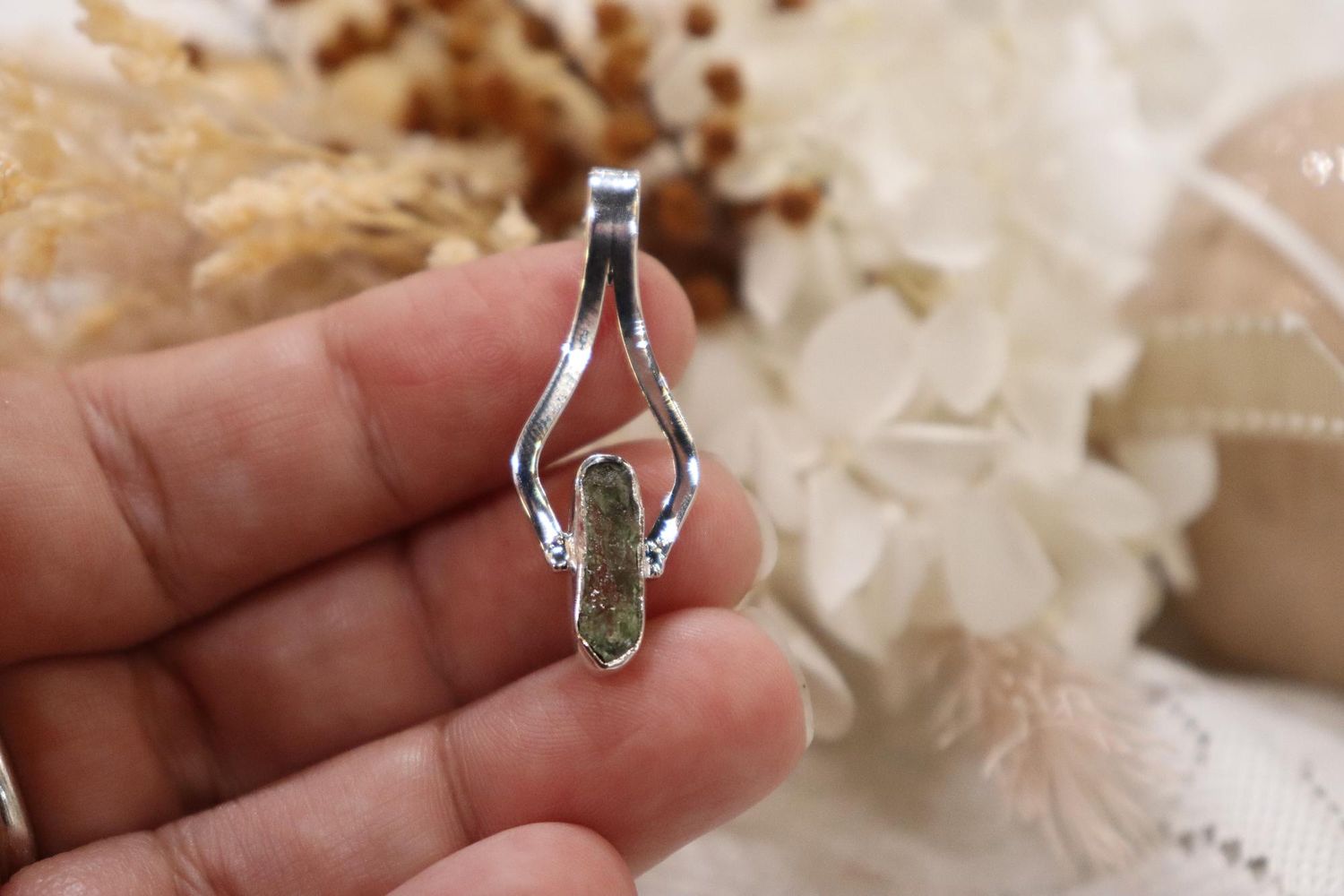 Moldavite Pendant Eye | 2.2g