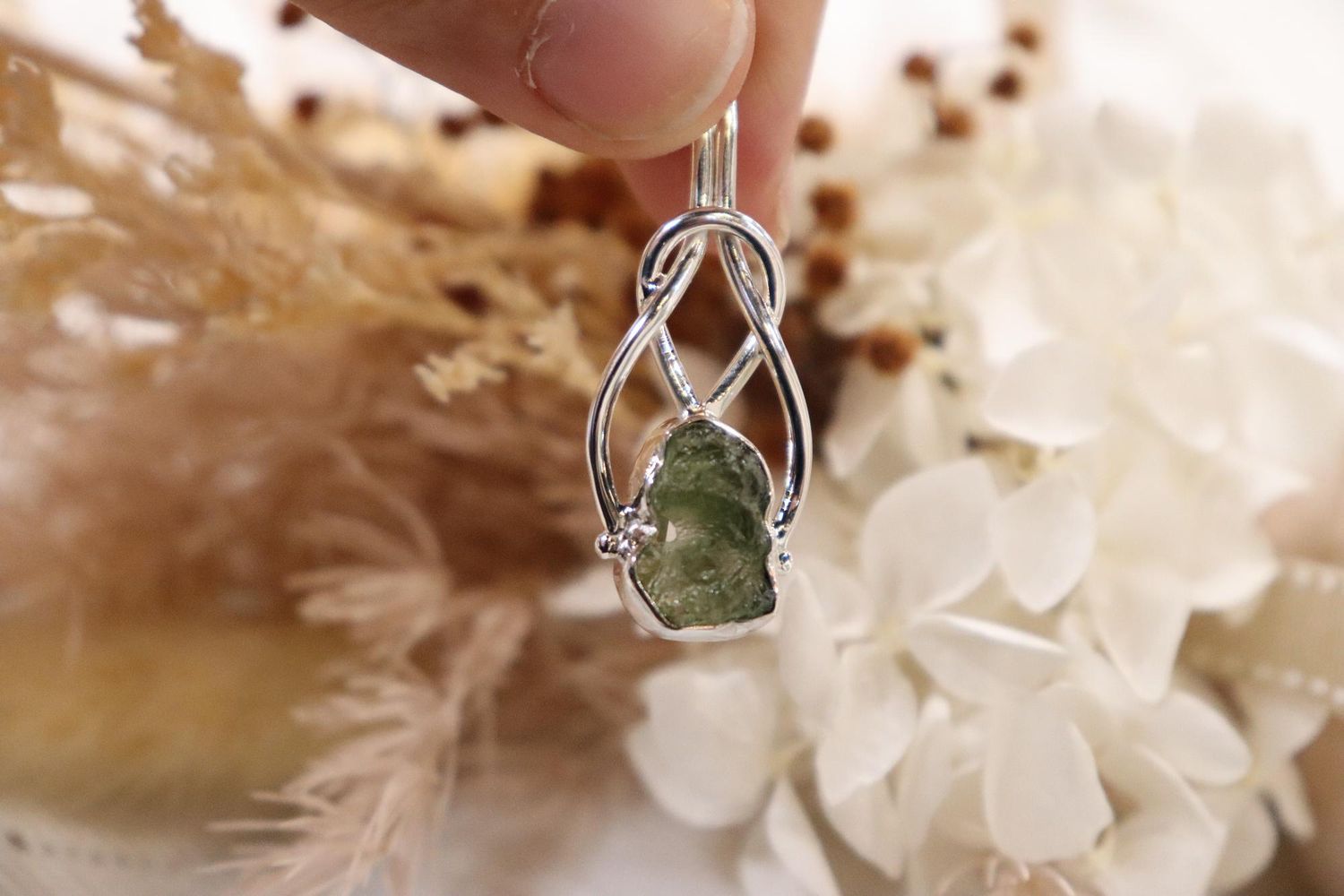 Moldavite Pendant Knot | 3.8g
