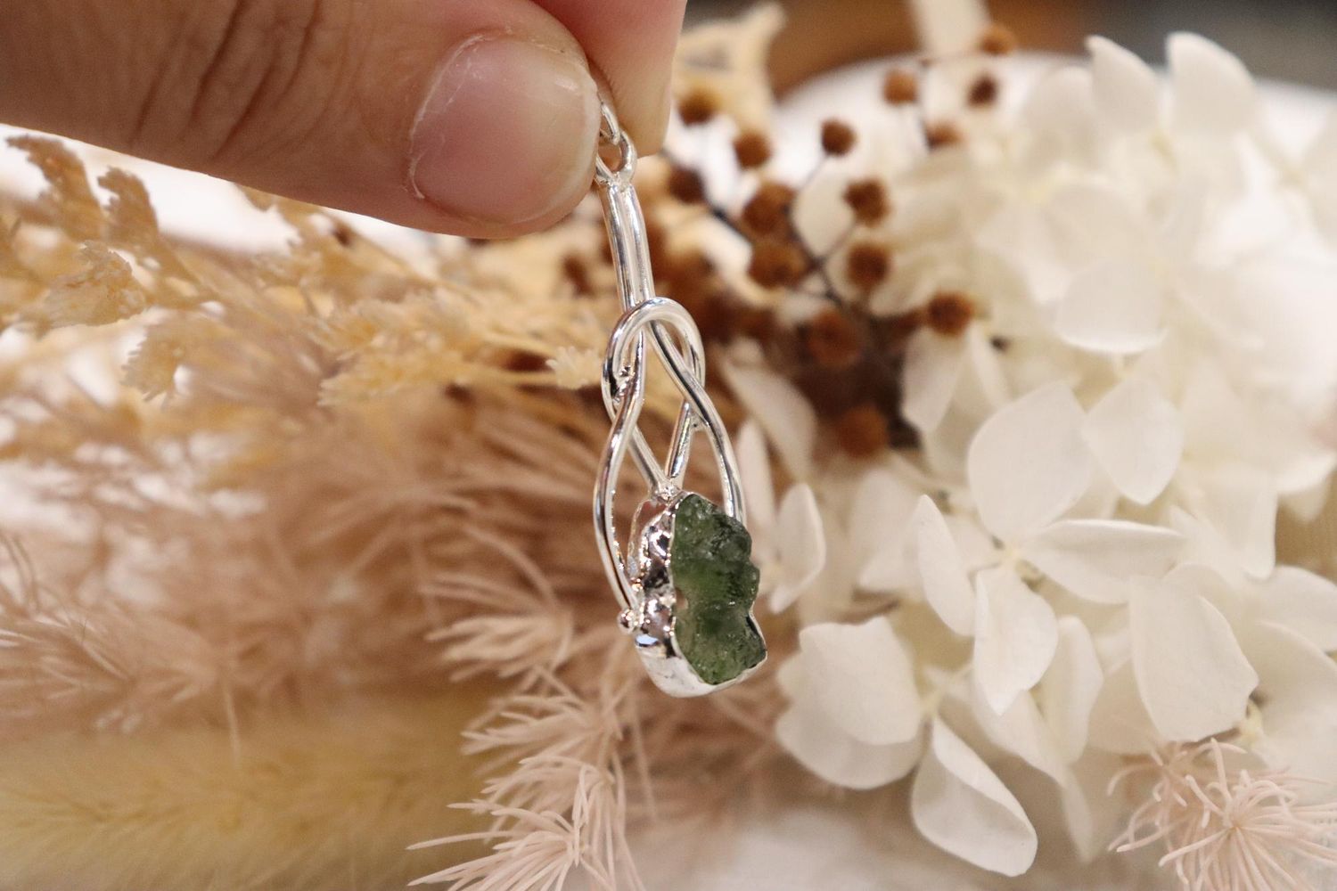 Moldavite Pendant Knot | 3.8g