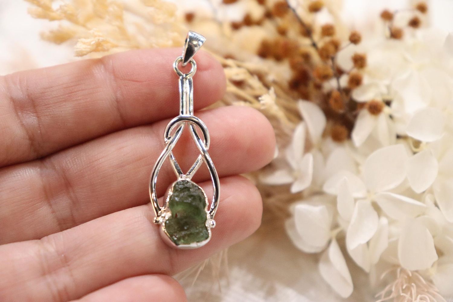 Moldavite Pendant Knot | 3.8g