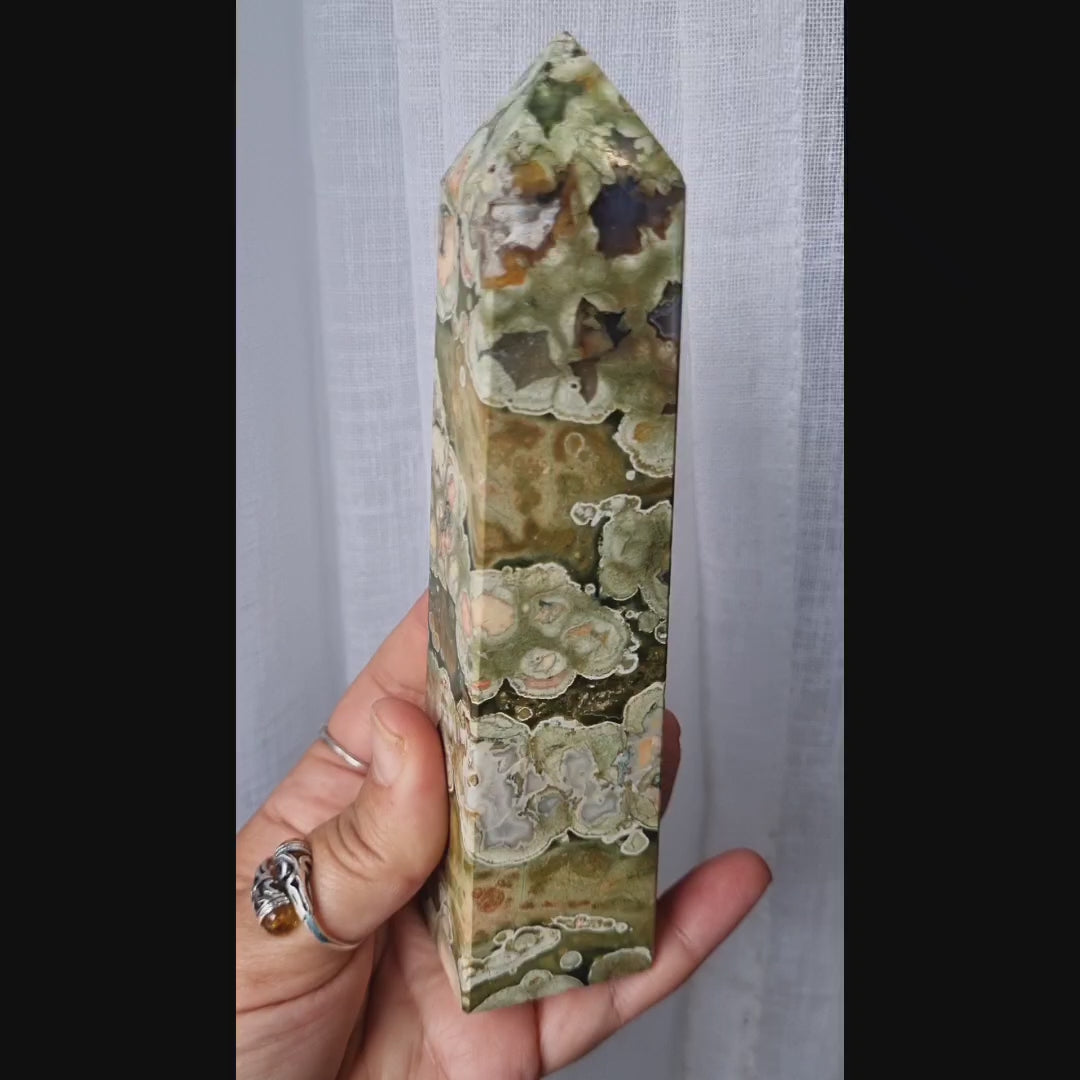 Rainforest Rhyolite Tower | 370g