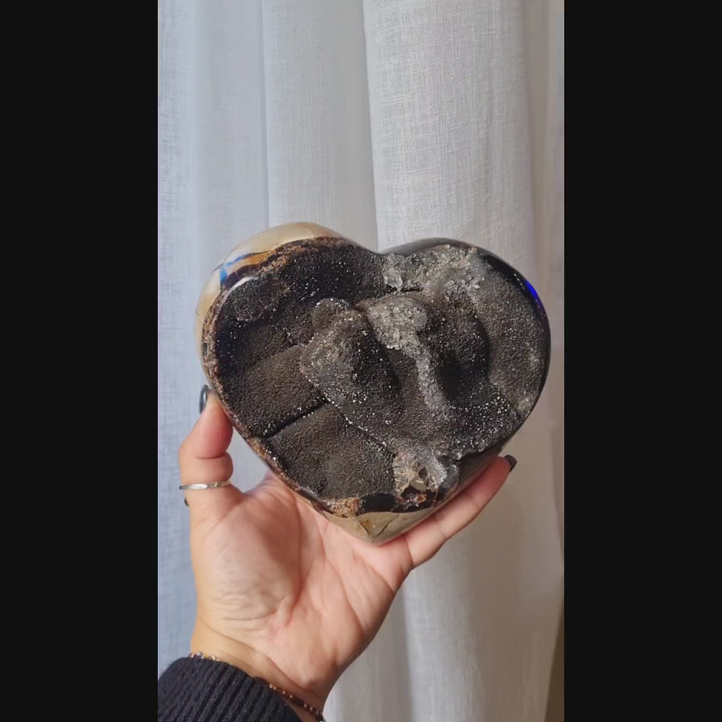 Septarian Heart + Black Metal Stand | 2.65kg