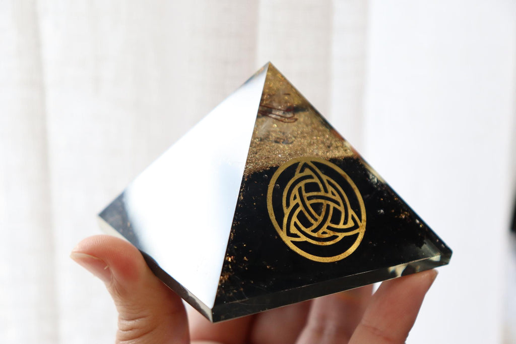 Orgonite Pyramid | Shungite & Clear Quartz | Triquetra Symbol