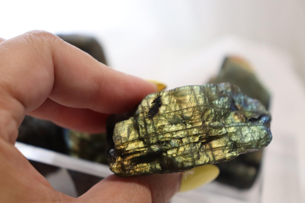 Labradorite Raw