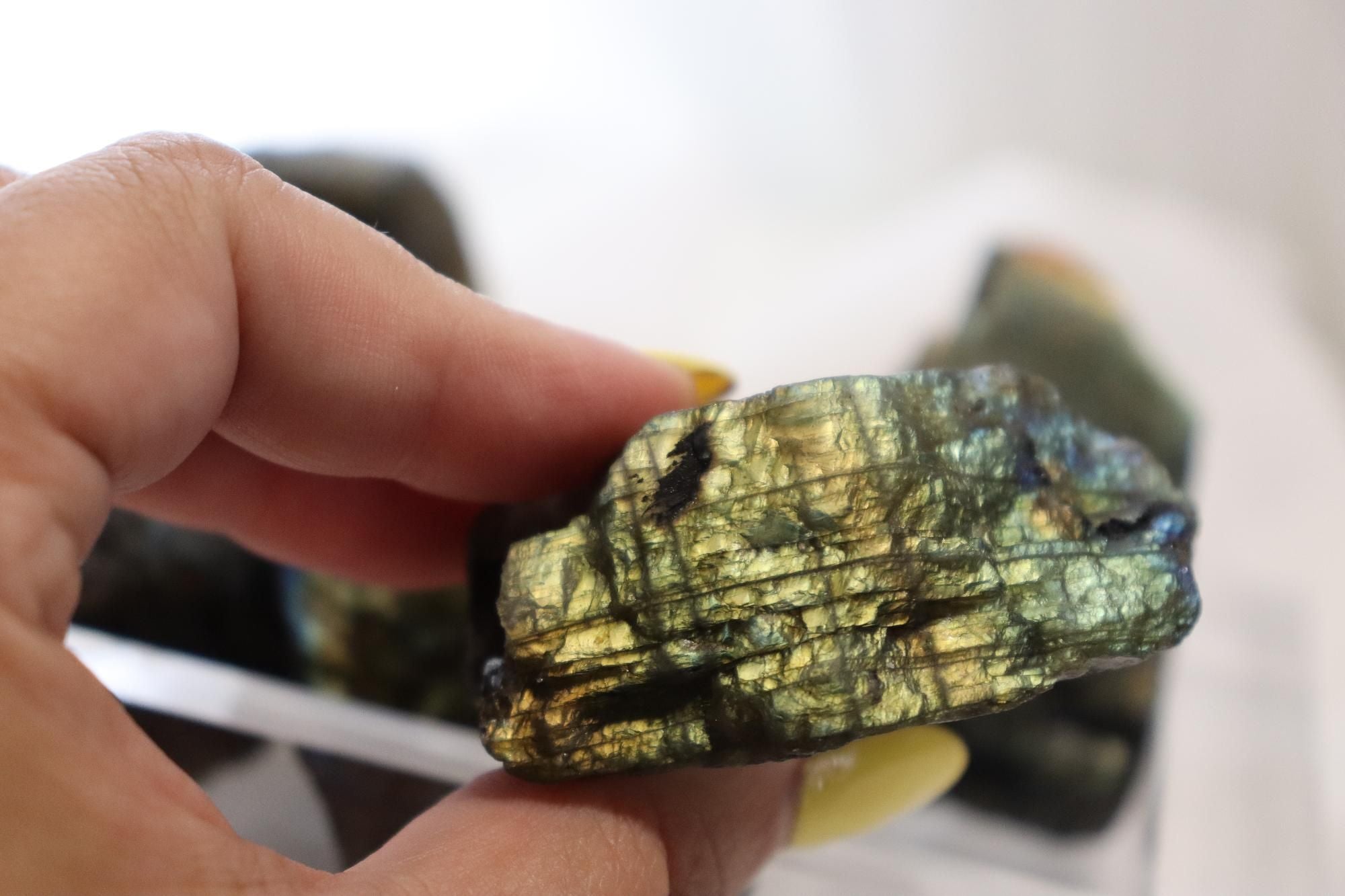 Labradorite Raw