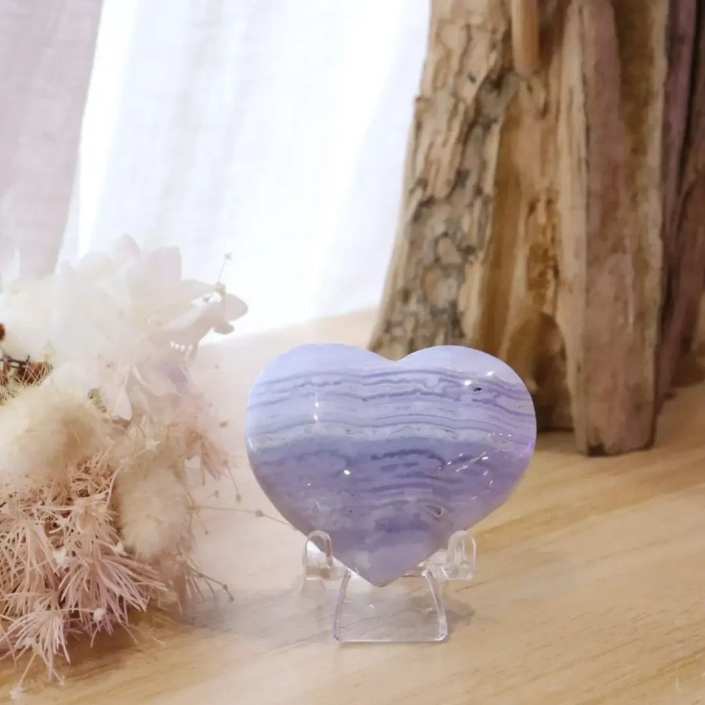 Blue Lace Agate Heart + Stand | 58g