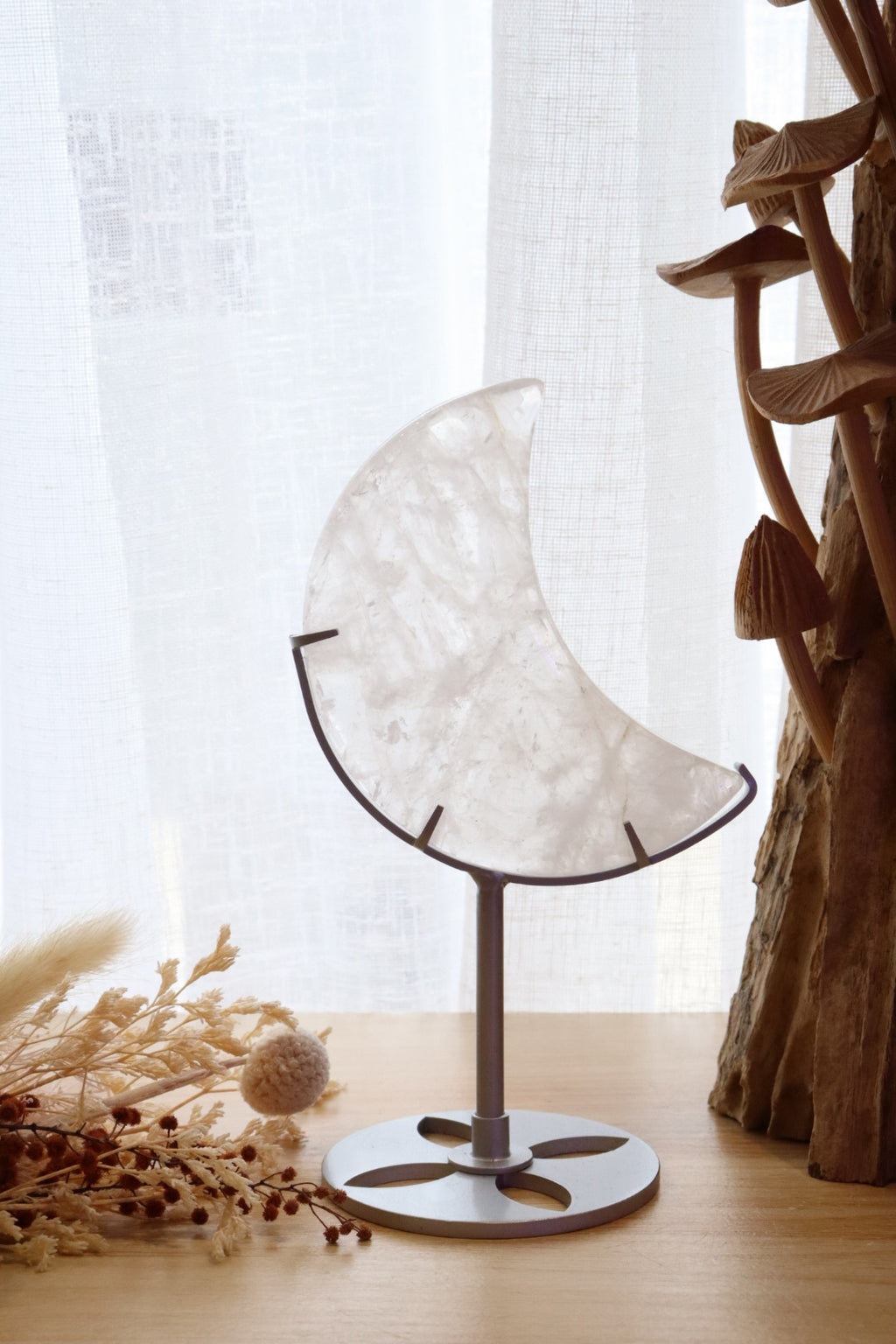 Clear Quartz Moon + Silver Metal Stand | 139g