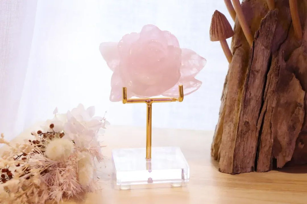 Rose Quartz Rose Carving + Stand | 268g