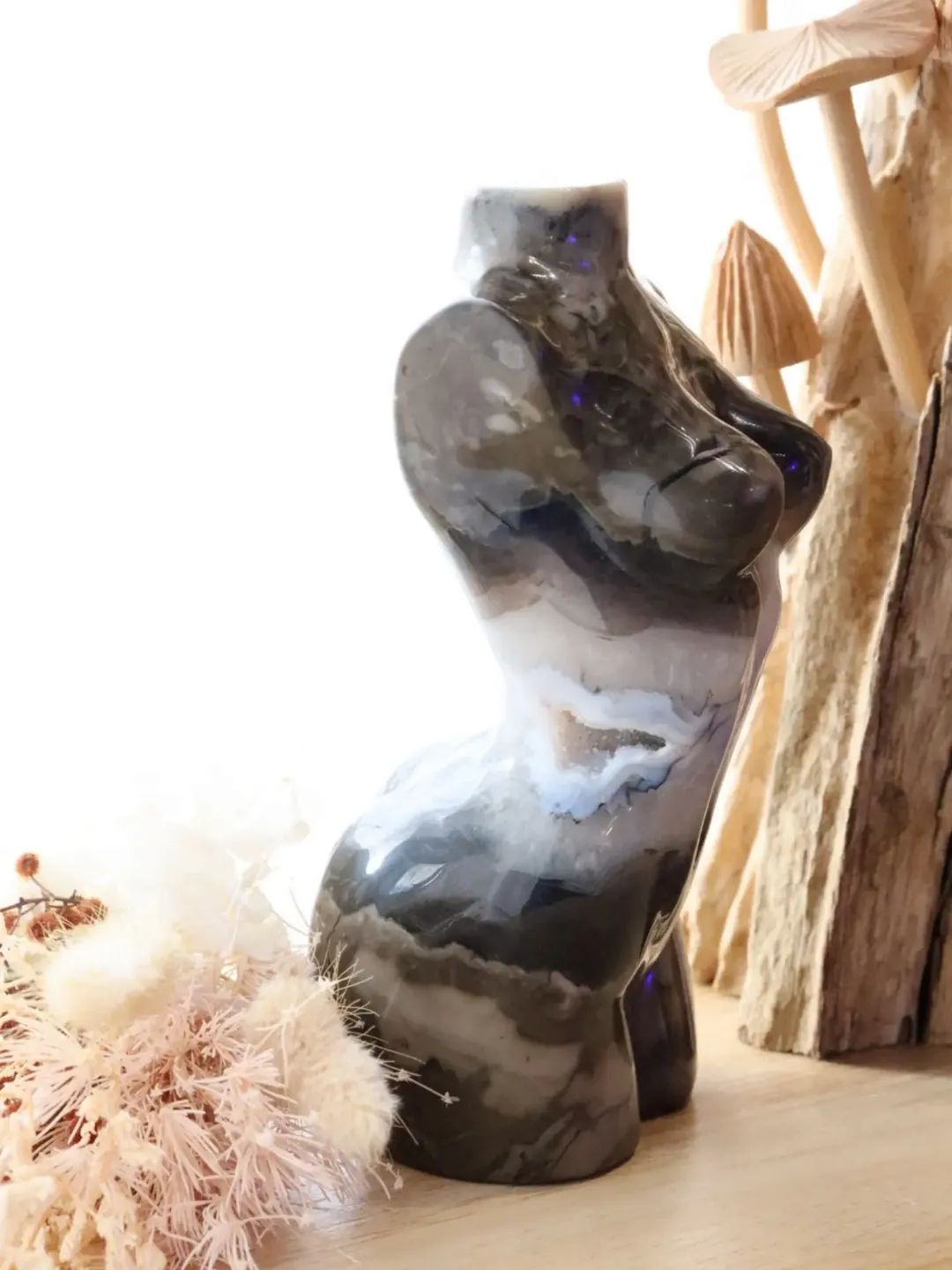 Volcano Agate Feminine Divine Lady Body | 765g