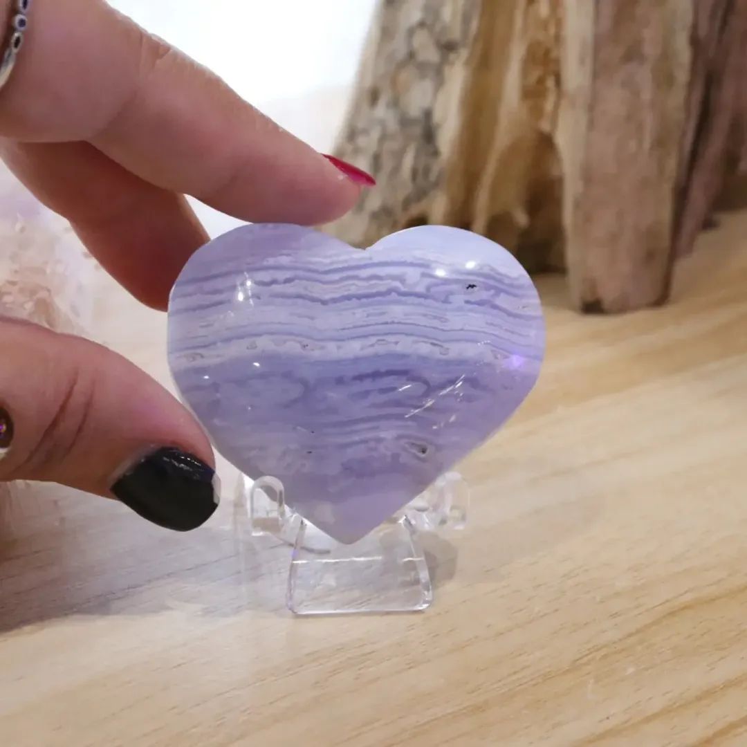 Blue Lace Agate Heart + Stand | 58g