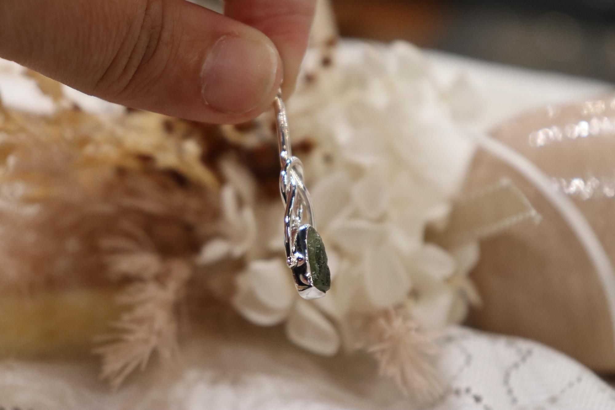 Moldavite Pendant | Knot 3.5g