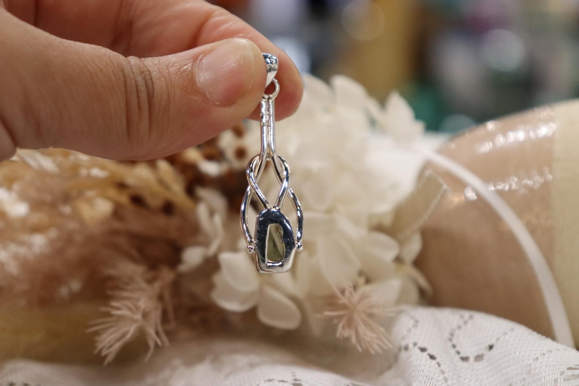 Moldavite Pendant | Knot 3.5g