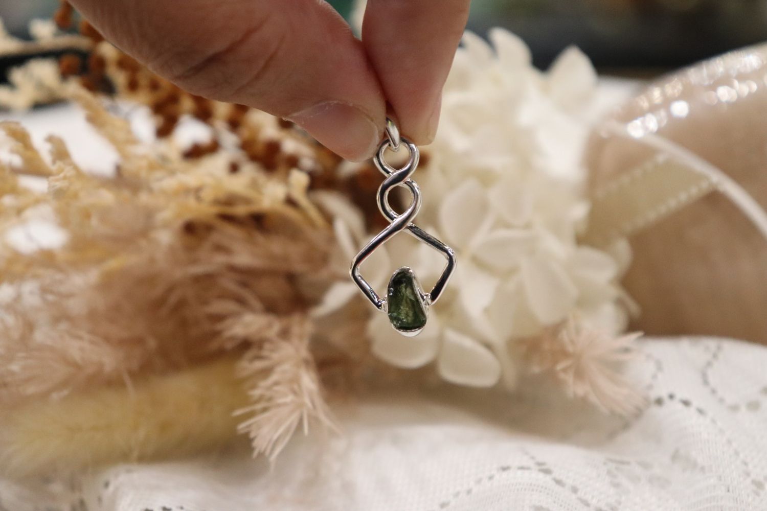Moldavite Pendant Twist | 2.4g