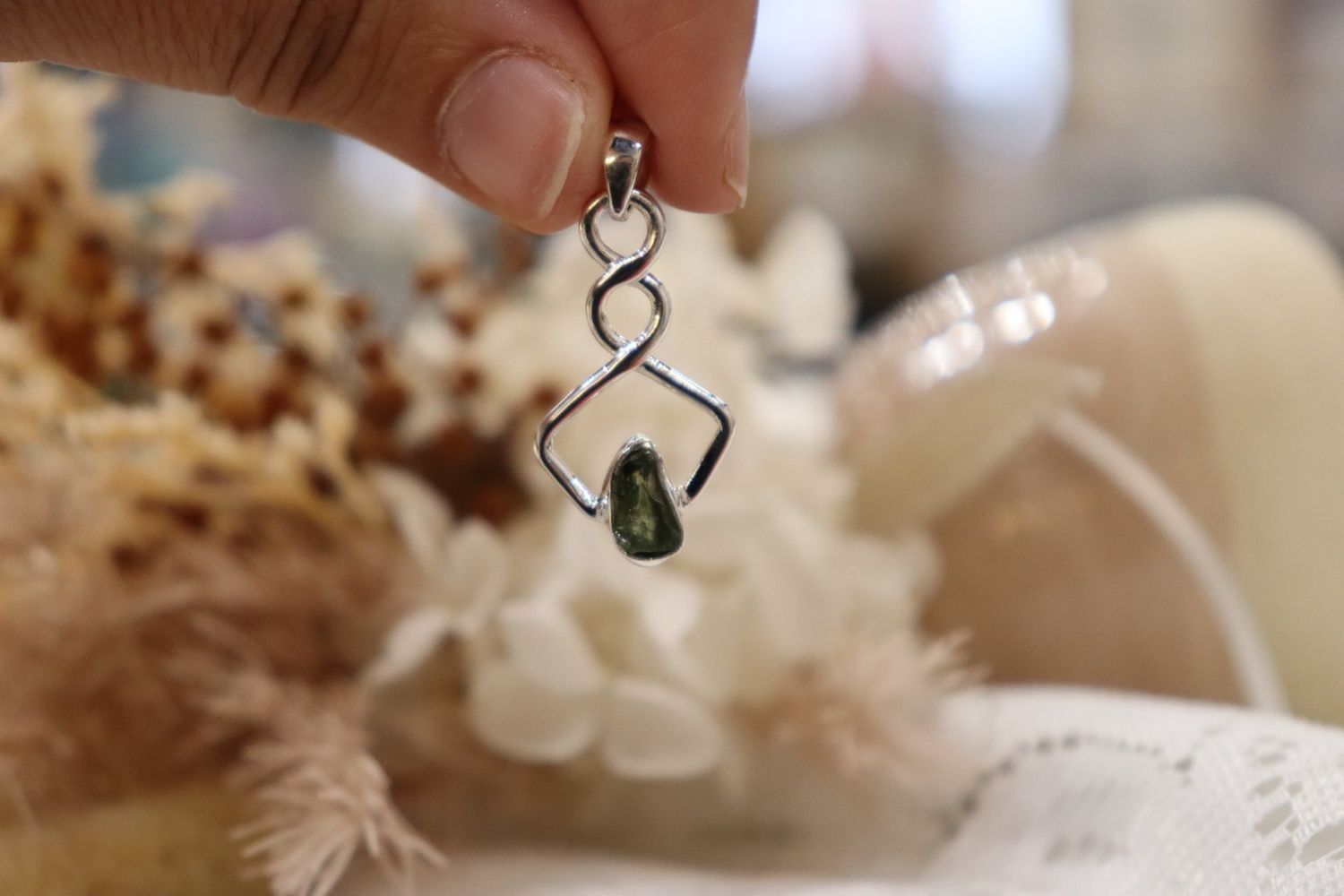 Moldavite Pendant Twist | 2.4g