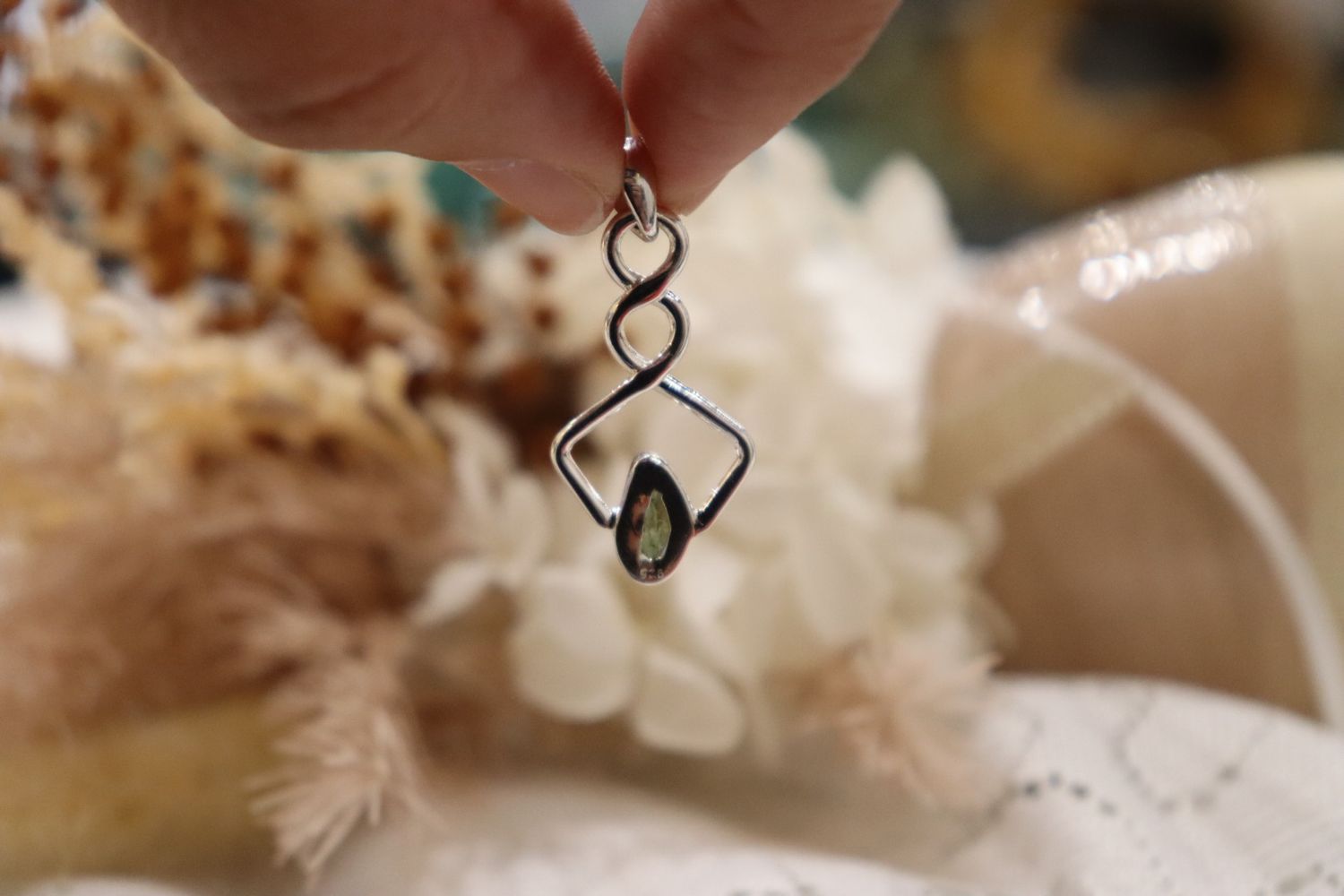 Moldavite Pendant Twist | 2.4g