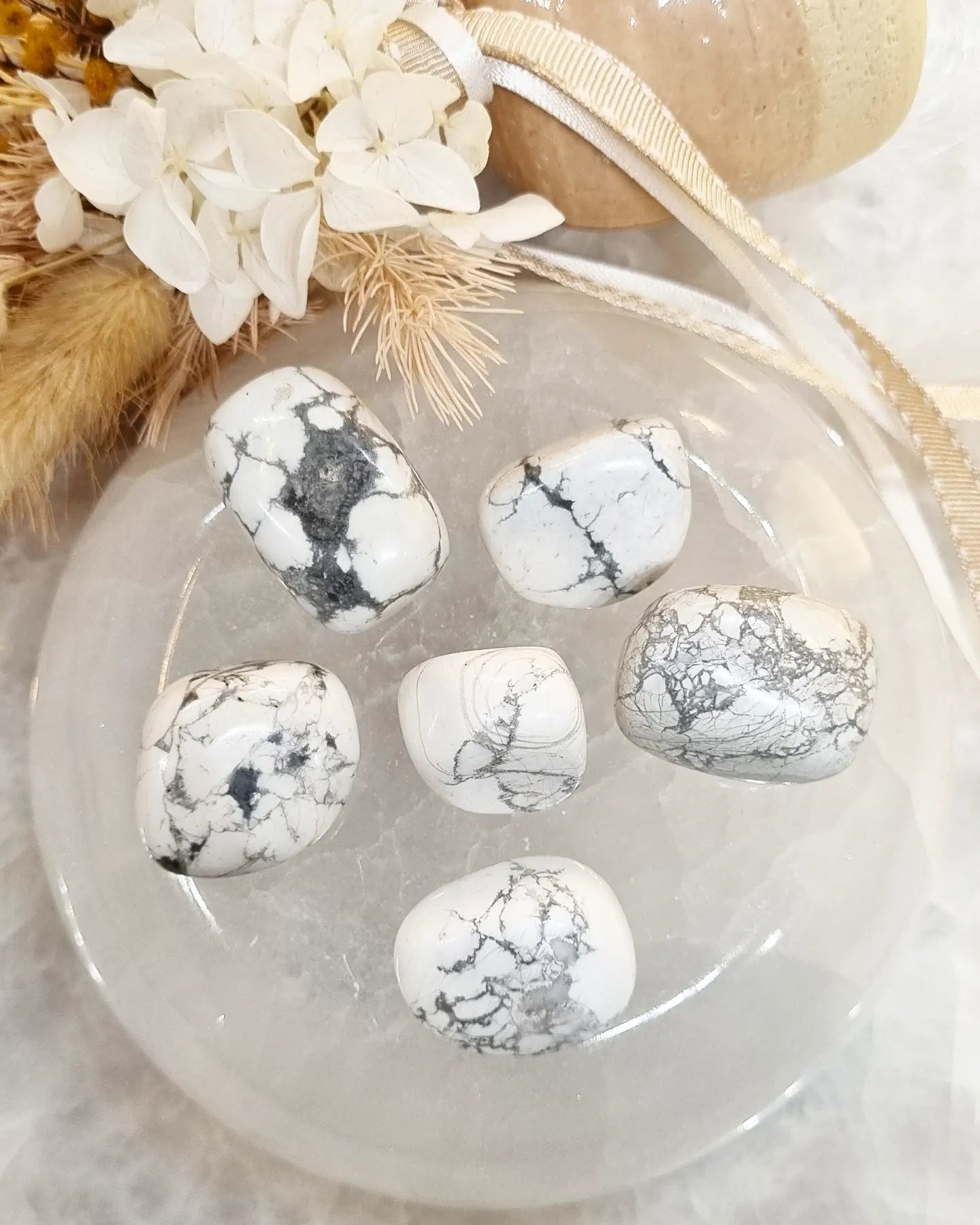 Howlite Tumble